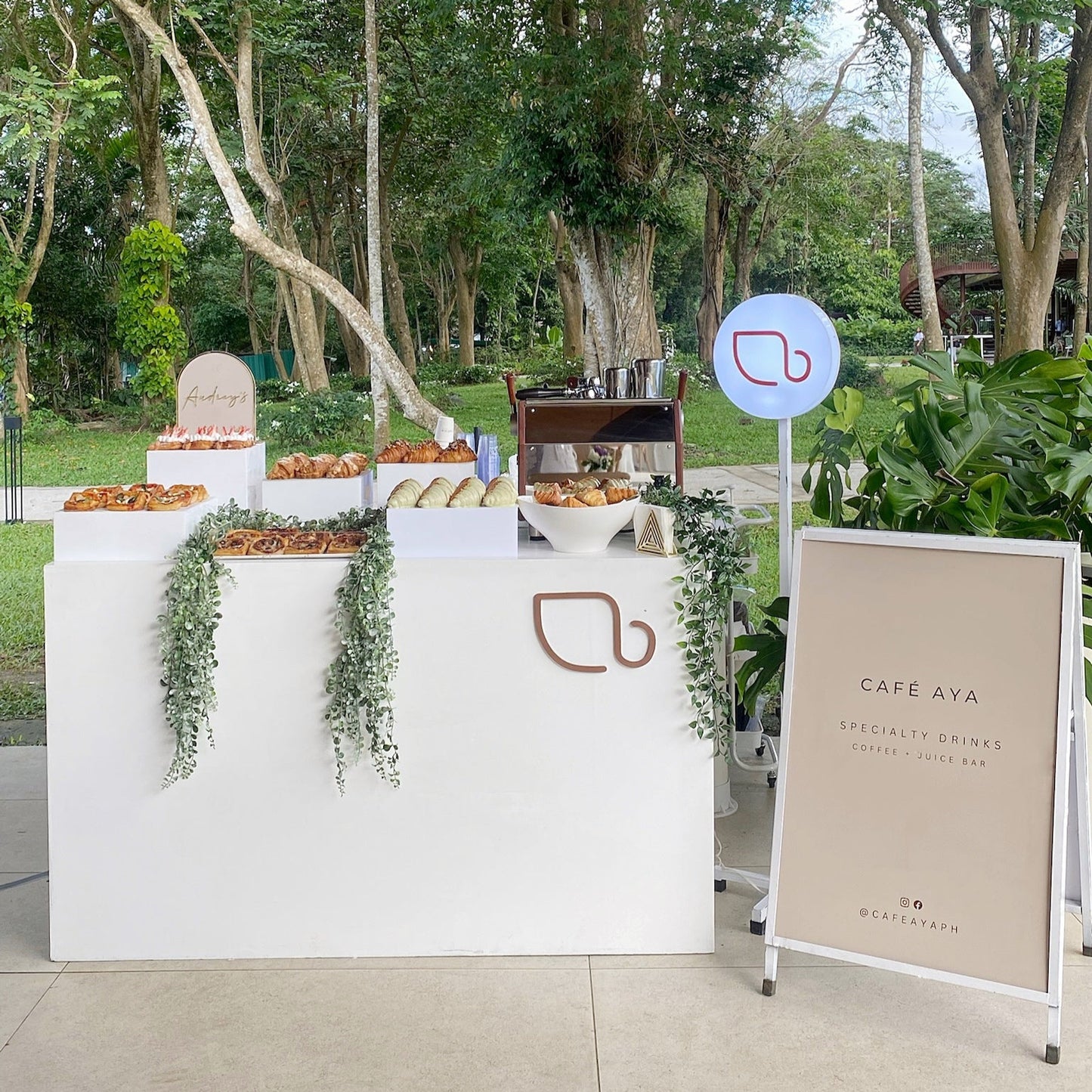 Cafe Aya Coffee, Matcha or Juice PREMIUM CART and Pastry Spread BUNDLE