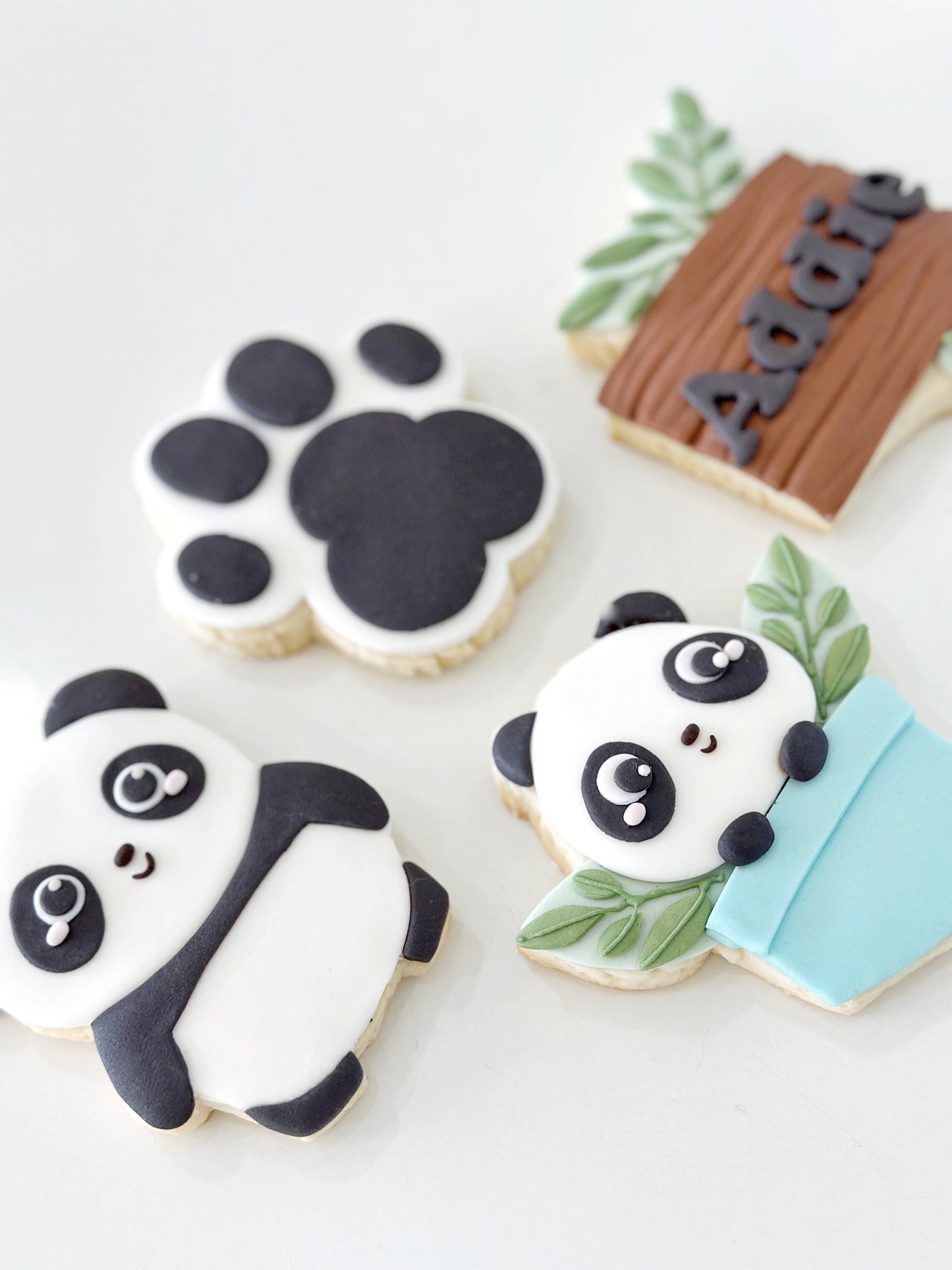 Panda Party Set (Custom Cake and Sugar Cookies)