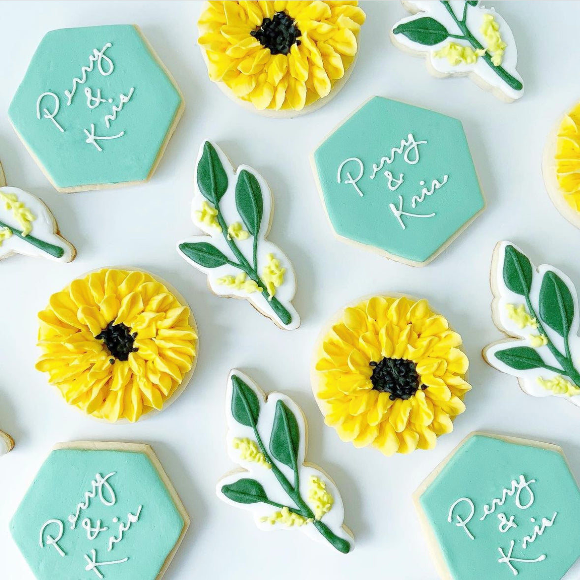 Custom Wedding Cookie Set (24pcs)